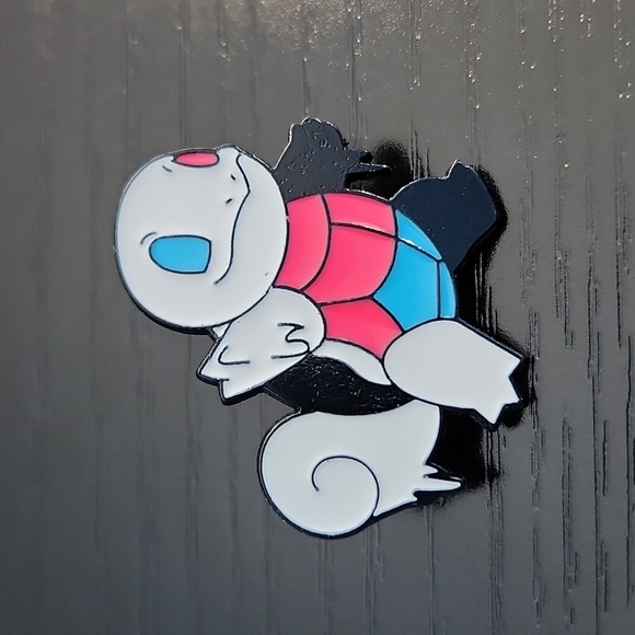 Pokemon Squirtle Enamel Pin - Picture 1 of 3
